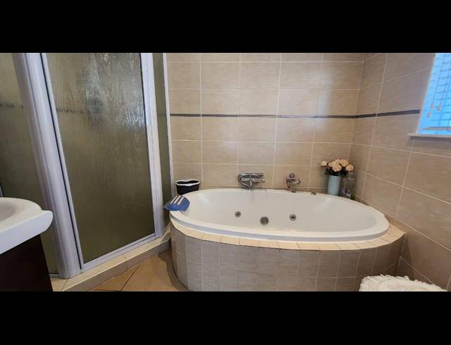 5 BEDROOM HOUSE FOR SALE IN BRACKENDOWNS